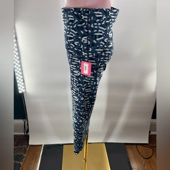 NWT Spanx Illuminate Her Leggings - Picture 6 of 11